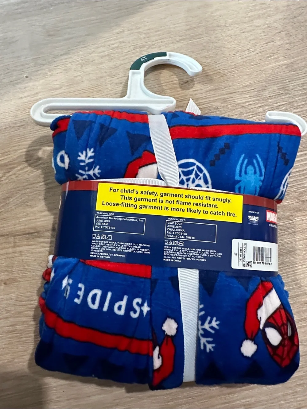 NEW 3T 4T Toddler Boys' Marvel Snuggly Soft Pajama Set with Socks Pants Cozy